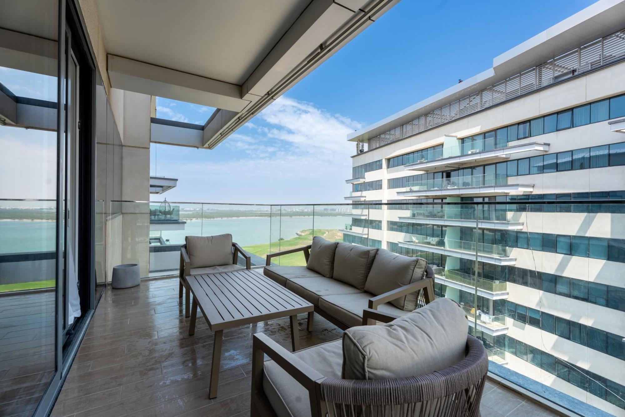 Sustainable Stylish Mayan 1 Bedroom - Yas Island Apartment Abu Dhabi