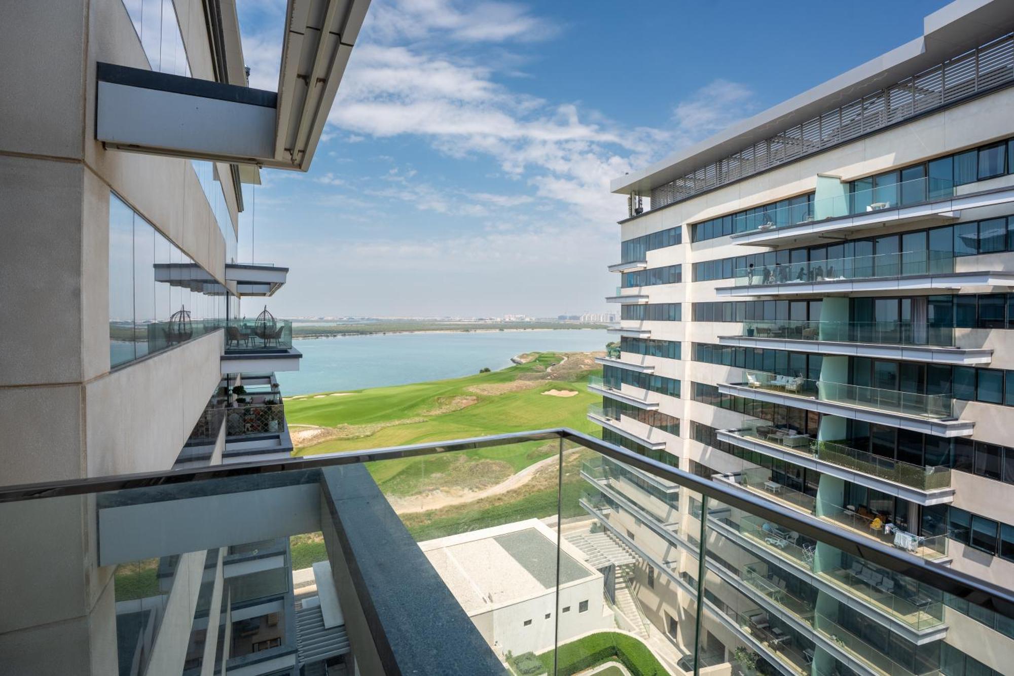 Sustainable Stylish Mayan 1 Bedroom - Yas Island *