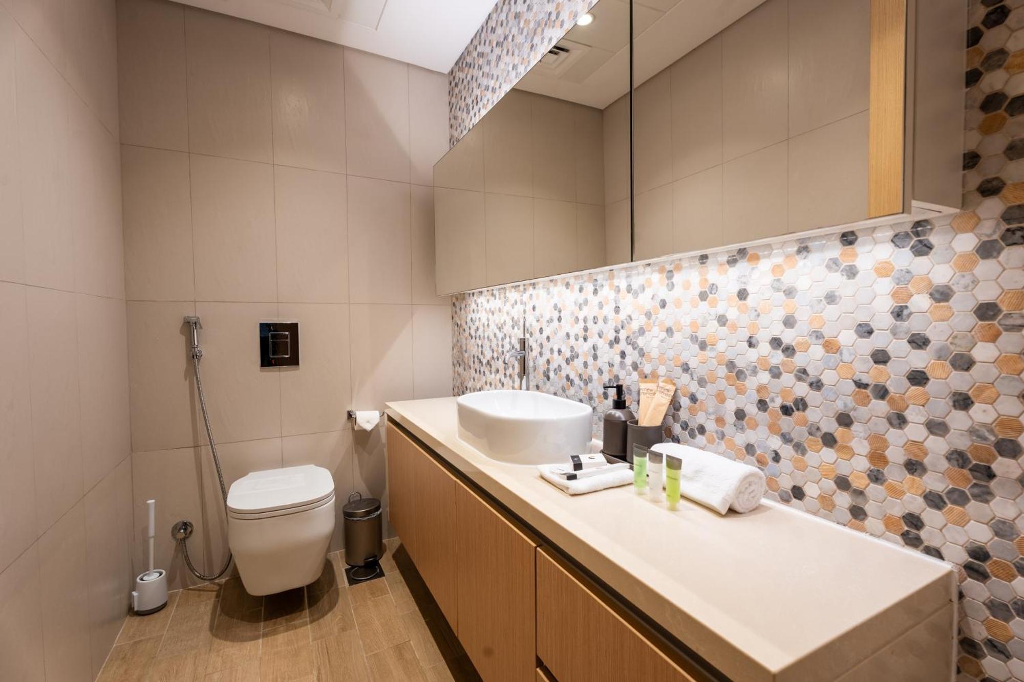 Sustainable Stylish Mayan 1 Bedroom - Yas Island Apartment